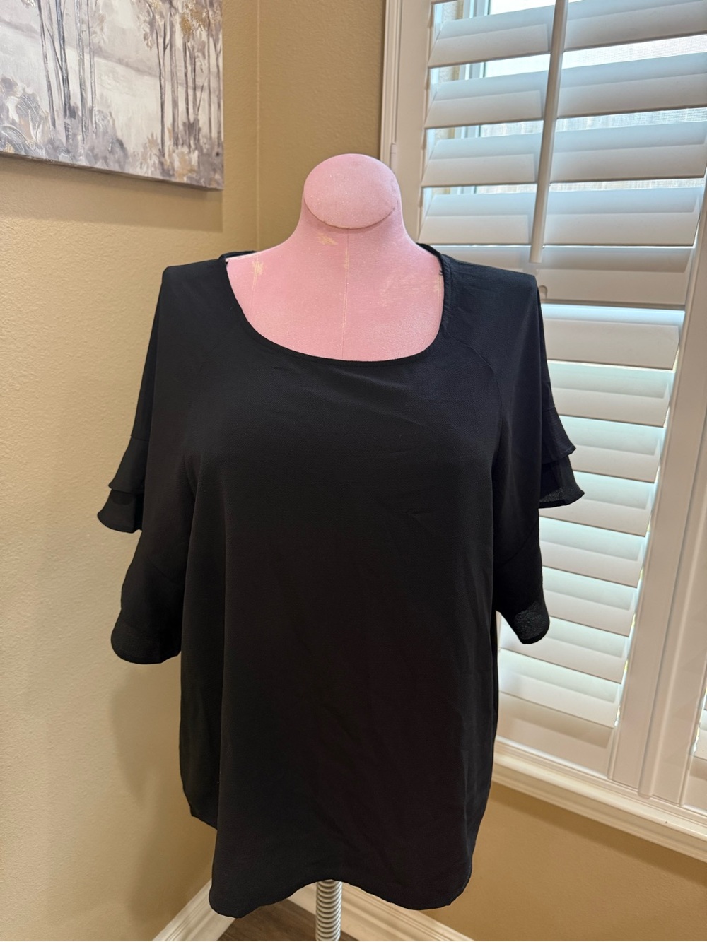 Umgee Black Ruffle Sleeve Blouse